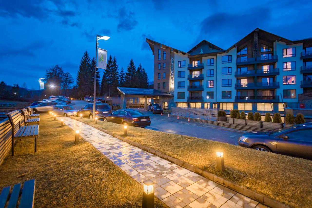 Hotel Arte Spa & Park Welingrad Zewnętrze zdjęcie The Village at Sun Peaks