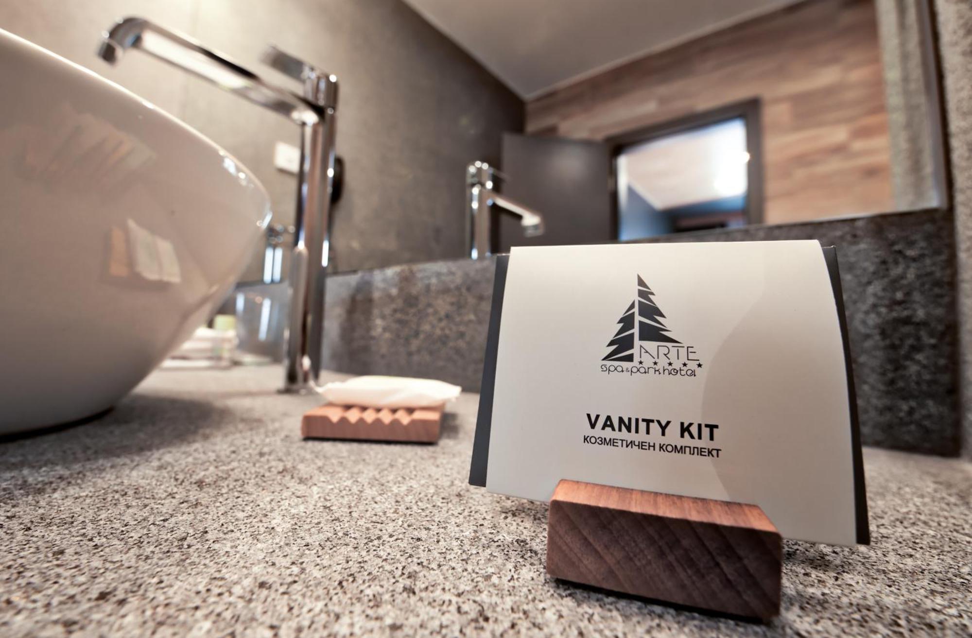 Hotel Arte Spa & Park Welingrad Pokój zdjęcie A vanity kit